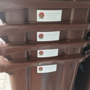pojemniki brązowe01704893663839