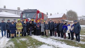 przekazanie wozu strazackiego (2)