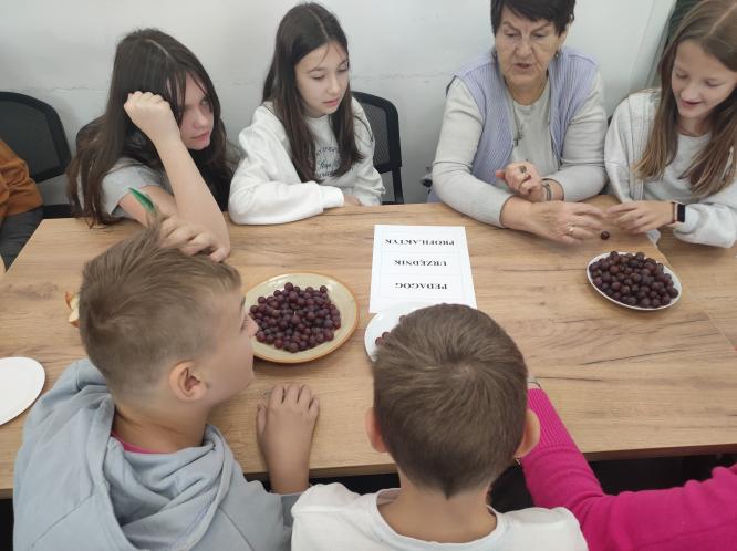 20 października ruszył projekt międzypokoleniowy „ŁĄCZYMY POKOLENIA”.